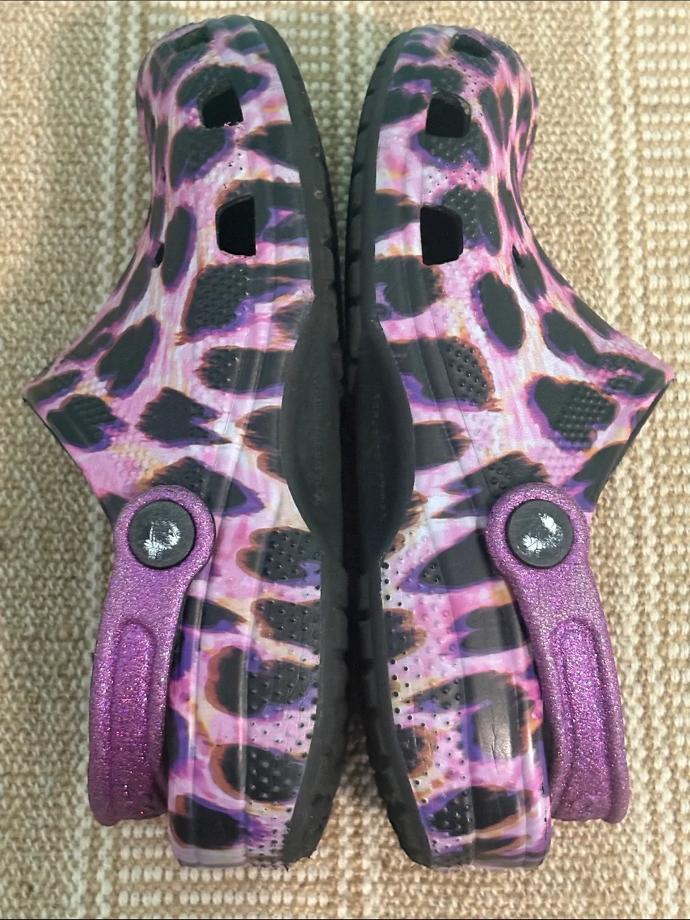 CROCS Kids Purple Leopard Print Clog with Glitter Strap. Croslite Foam. Size-J 2